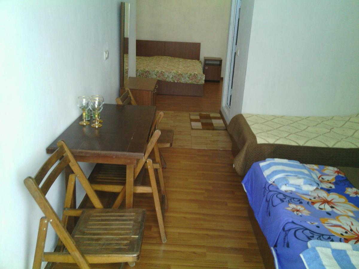 קבריאטי Akhmed Guest House חדר תמונה